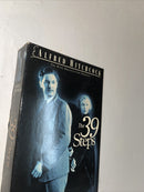 The 39 Steps (VHS 1995) Alfred Hitchcock • Robert Donat • Madelene Carroll