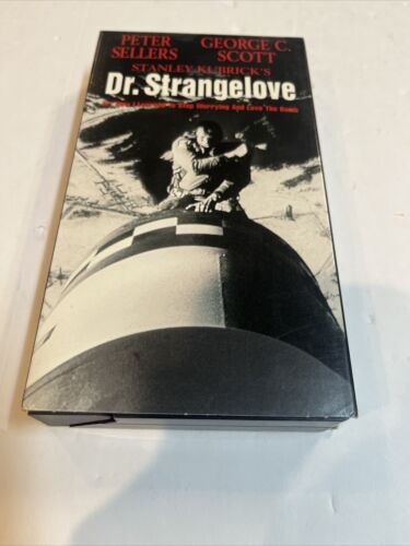 Dr. Strangelove or: How I Learned to Stop Worrying and Love the Bomb (VHS, 1988)