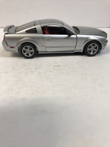 Transformers Alternators Ford Mustang Gt Grimlock 2004 Complete Mint w/instruct