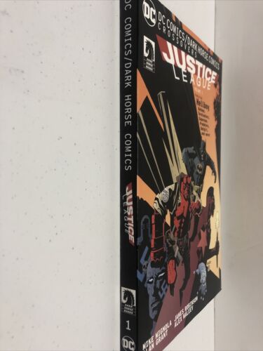 Justice League (2016) TPB SC Vol