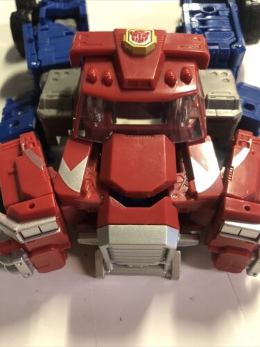 Transformers Legacy • Evolution Armada • Optimus Prime • Figure only • Red