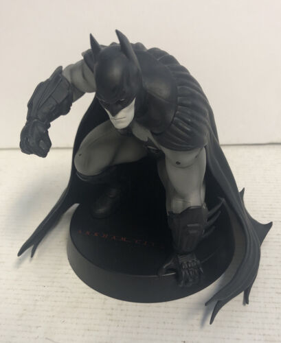 BATMAN Arkham City Figurine Collectors Edition Statue DC Rocksteady Kotobukiya