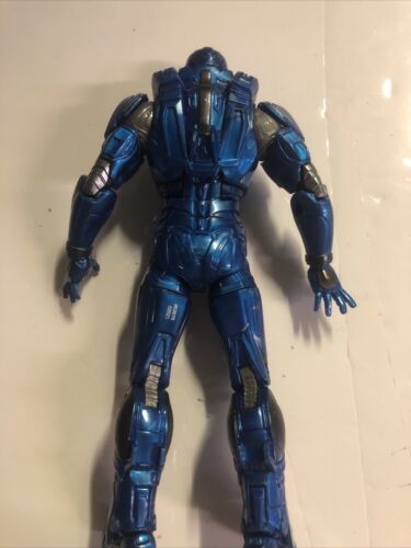 Marvel • Legends Avengers • IRON MAN • BLUE AND SILVER • 6" • Action Figure