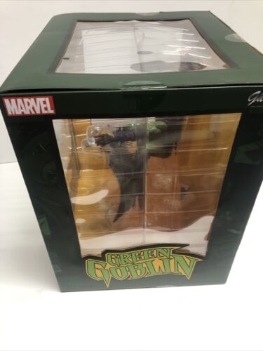 Marvel Comic Gallery Deluxe PVC Statue Green Goblin (2022) Brand New!