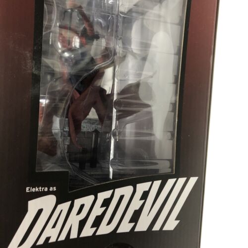 Elektra As Daredevil • Marvel Gallery Diorama • Diamond Select Toys