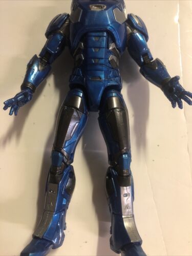 Marvel • Legends Avengers • IRON MAN • BLUE AND SILVER • 6" • Action Figure