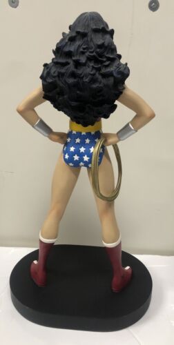 Warner Bros Exclusive (1999) WONDER WOMAN • 12" • Cold Cast Figurine • DC