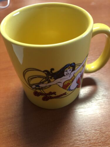 EUC Wonder Woman Golden Mug DC Comics “As Lovely As Aphrodite-As Wise As Athena”