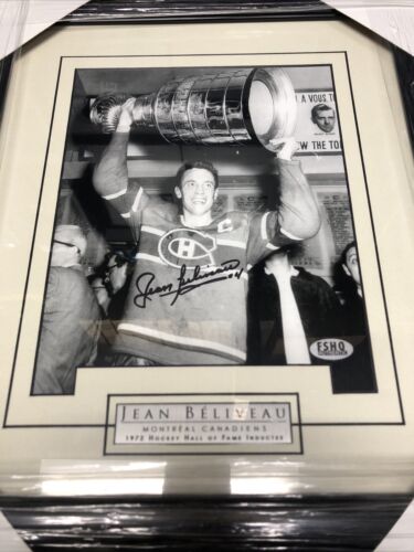 Jean Béliveau • Montréal • Canadiens • 1972 Hockey Hall Of Fame Inductee •Signed