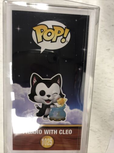 Funko POP Disney: Pinocchio- Figaro Kissing Cleo