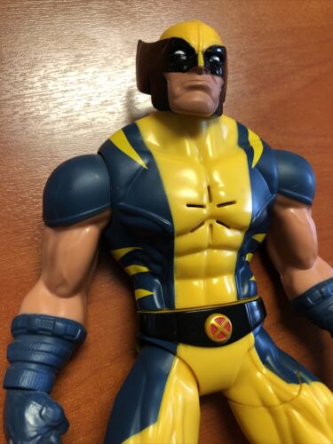 Hasbro Marvel 10" Electronic Claw Slash Wolverine Talking Action Figure