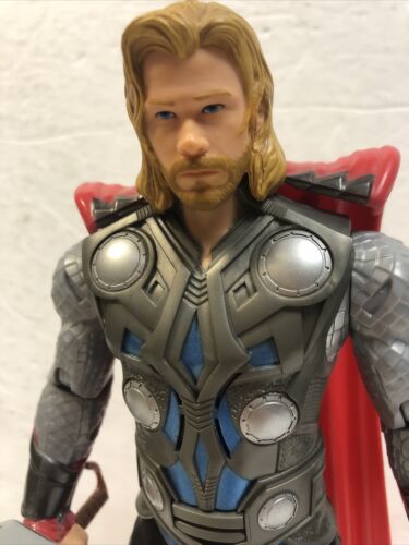 Marvel THOR The Mighty Avenger  Action Figure w/ Hammer - 10” Hasbro 2011 loose