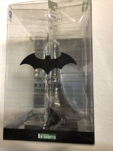 Batman Artfx+ Statue Dc Comics