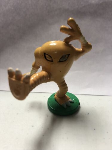 Pokemon Hitmonlee TOMY 2" Mini Figure Boxer Tomy  Auldey 1998