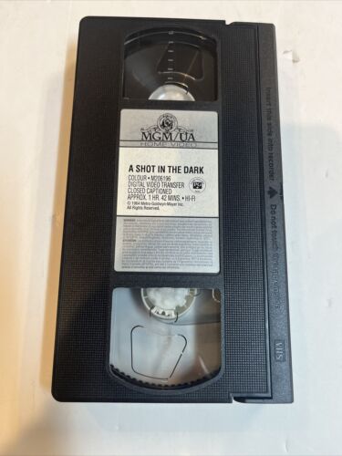 A Shot in the Dark (VHS, 1997) Peter Sellers Elke Sommers | MGM/UA