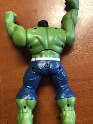 Shake 'N Smash Green Hulk Figure Marvel Hulk the Agents of S.M.A.S.H. Talking 9”