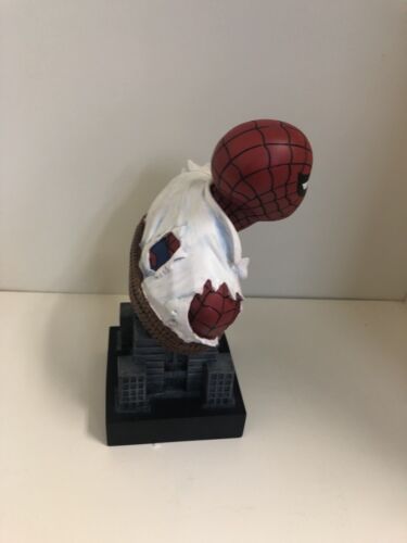 Marvel Amazing Spider-Man 8" Bust Dynamic Forces 2002