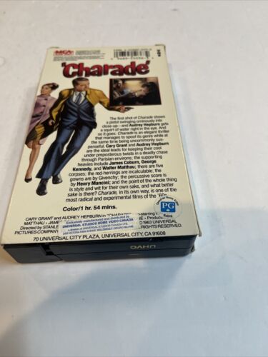 Charade (VHS 1981) Gary Grant • Audrey Hepburn | MCA Home Video