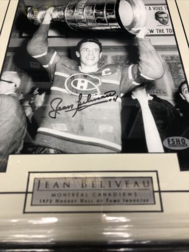 Jean Béliveau • Montréal • Canadiens • 1972 Hockey Hall Of Fame Inductee •Signed