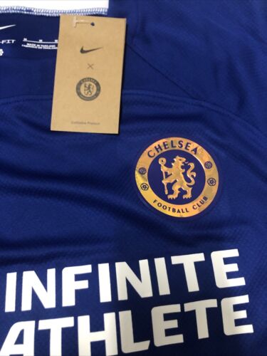 Palmer • Blue And White