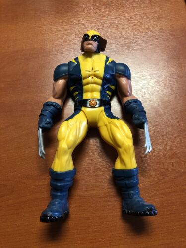 Hasbro Marvel 10" Electronic Claw Slash Wolverine Talking Action Figure