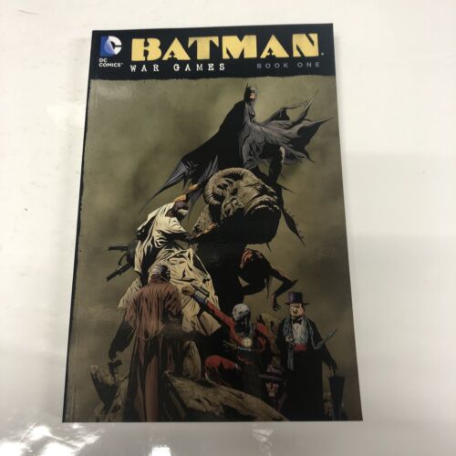 Batman War Games (2015) TPB • Vol