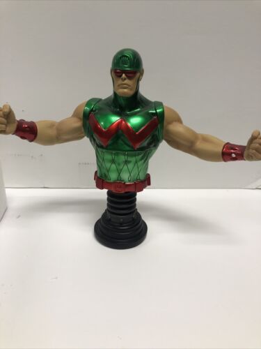 Wonder Man Marvel Mini-Bust 6.5” Sculpted By Vin Teng 2009