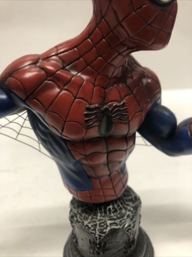 The Amazing Spider-Man • Classic Spidey Edition • Bowen Mini-Bust Statue •Marvel