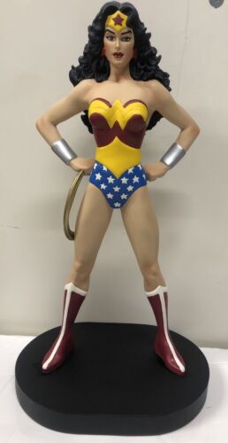 Warner Bros Exclusive (1999) WONDER WOMAN • 12" • Cold Cast Figurine • DC