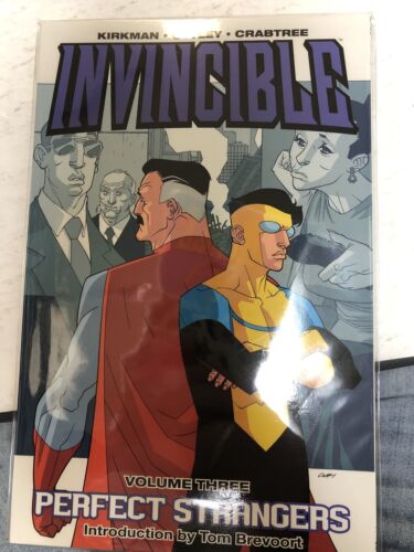 Invincible Vol.3 : Perfect Strangers (2012) Image TPB SC Robert Kirkman