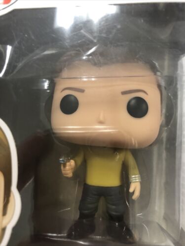 Funko POP! Movies - Star Trek Beyond - Vinyl Figure - CAPTAIN KIRK