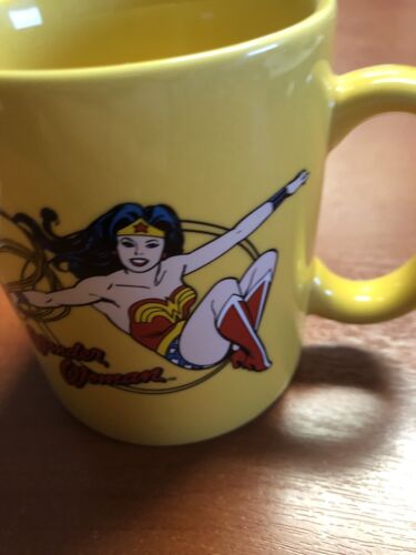 EUC Wonder Woman Golden Mug DC Comics “As Lovely As Aphrodite-As Wise As Athena”