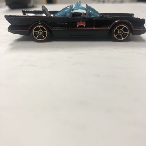 Vintage HotWheels Batmobile S06 DC Comics Black Diecast Collectable 1966 Mint