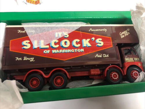 CORGI SHOWMANS CIRCUS FODEN CLOSED POLE TRUCK  SILCOCK OF WARRINGTON