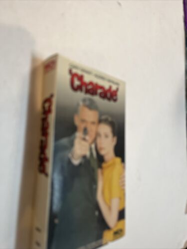 Charade (VHS 1981) Gary Grant • Audrey Hepburn | MCA Home Video