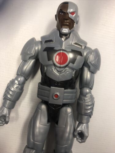 DC Comics Super Heroes  12" Mattel Figure CYBORG Titan Action Figure