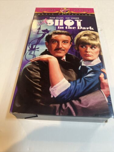 A Shot in the Dark (VHS, 1997) Peter Sellers Elke Sommers | MGM/UA