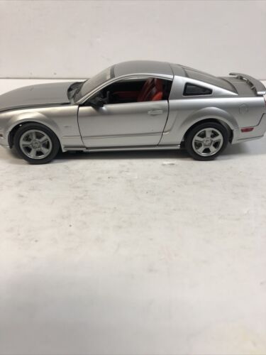 Transformers Alternators Ford Mustang Gt Grimlock 2004 Complete Mint w/instruct