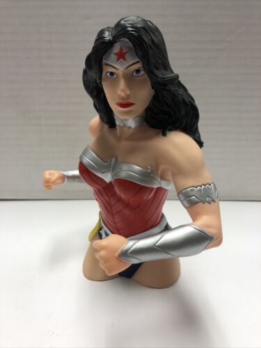 DC Comics 3D Wonder Woman Bust Coin Piggy Bank Action Figure Decoration