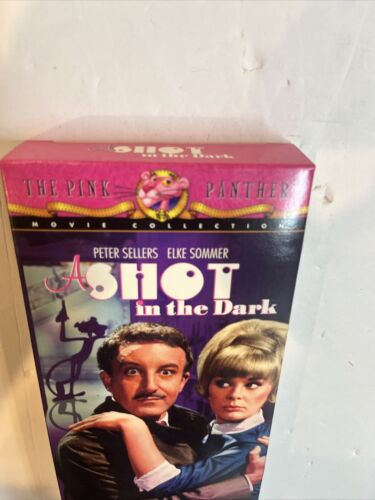 A Shot in the Dark (VHS, 1997) Peter Sellers Elke Sommers | MGM/UA