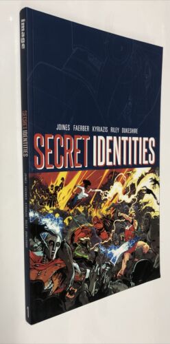 Esecret Identities (2015) TPB Vol