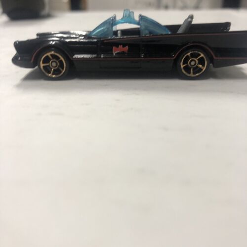 Vintage HotWheels Batmobile S06 DC Comics Black Diecast Collectable 1966 Mint