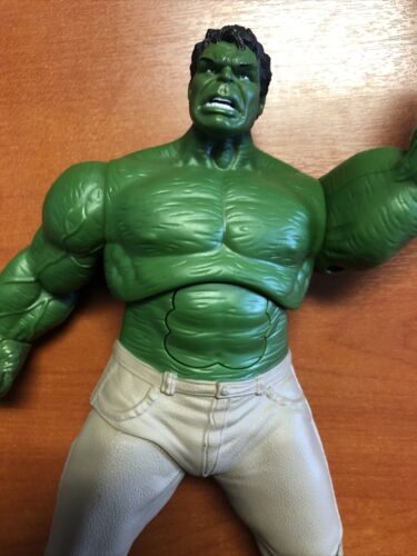 Incredible Hulk Hasbro Marvel 10" Talking Action Figure 2012 Smash Avengers