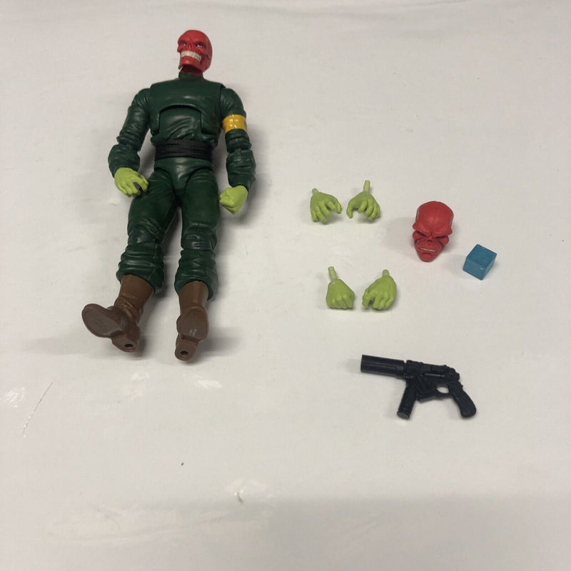 Marvel Legends • Super Villains • Red Skull • Action Figures