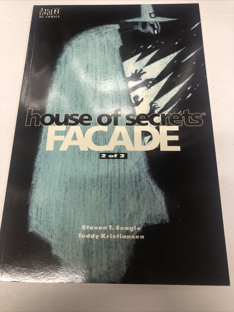 House Of Secrets Facade (2001) Set