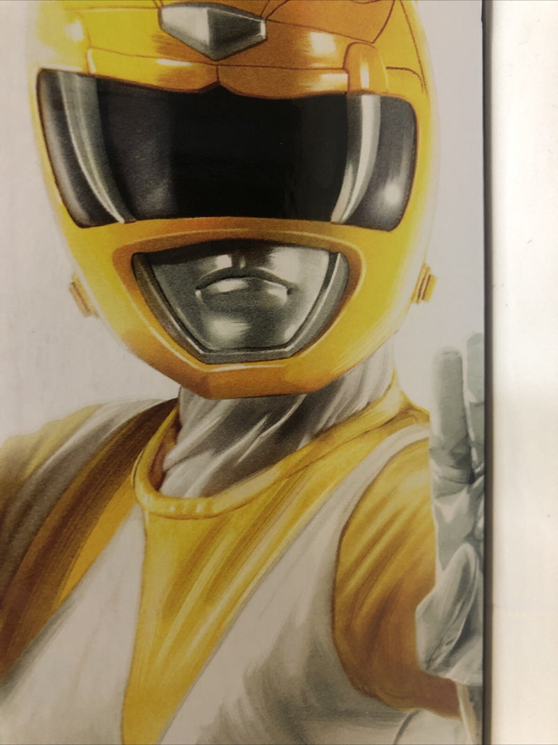 Power Rangers (2023) Mighty Morphin • Power Daggers • Hasbro • Lightning