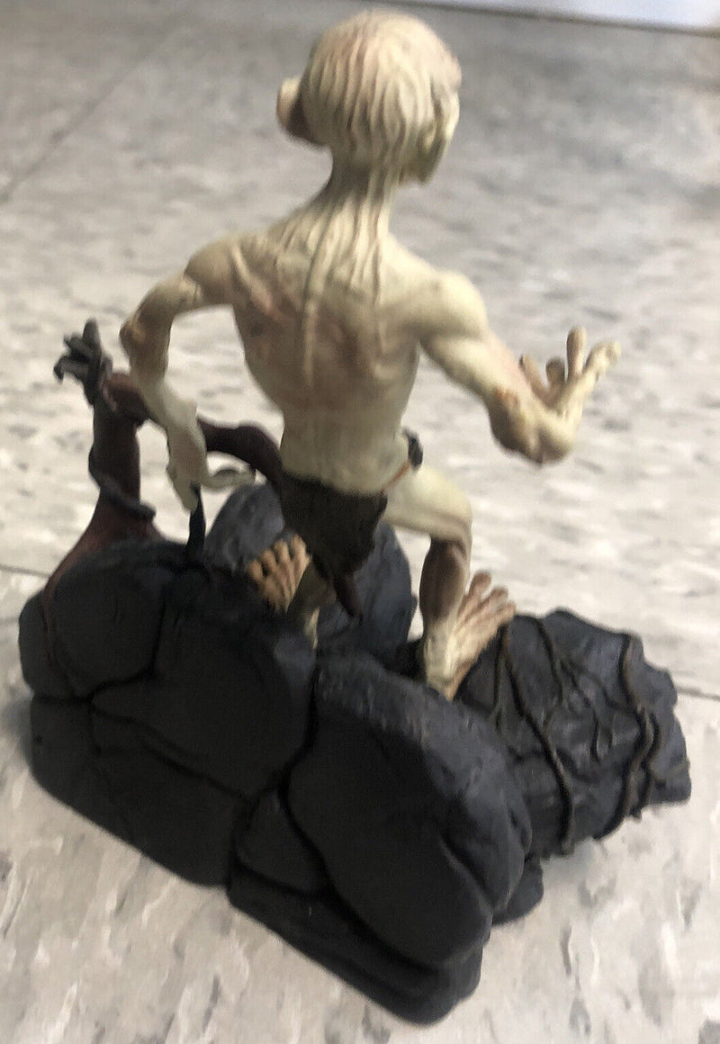 Lord of the Rings Gollum Smeagol with Sound Base 2003 NLP Marvel
