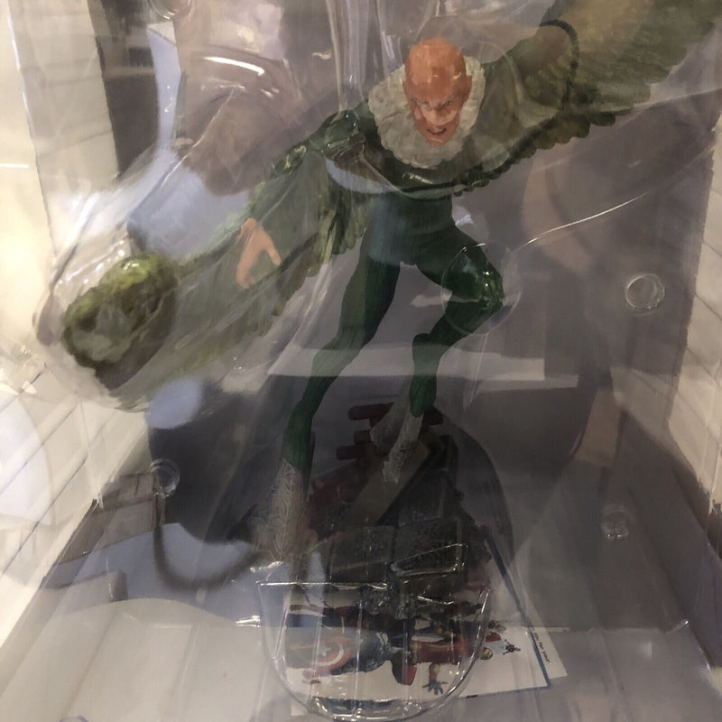 The Vulture • Marvel Gallery • PVC Diorama • Diamond Select Toys