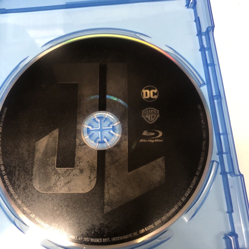 Justice League (2017) Blu-ray + DVD + Digital • DC Universe • Batman • Superman