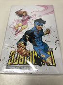 Complete Invincible Library : Vol